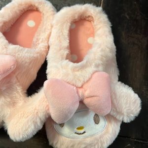 Toddler cinnamoroll slippers size 12.5/13